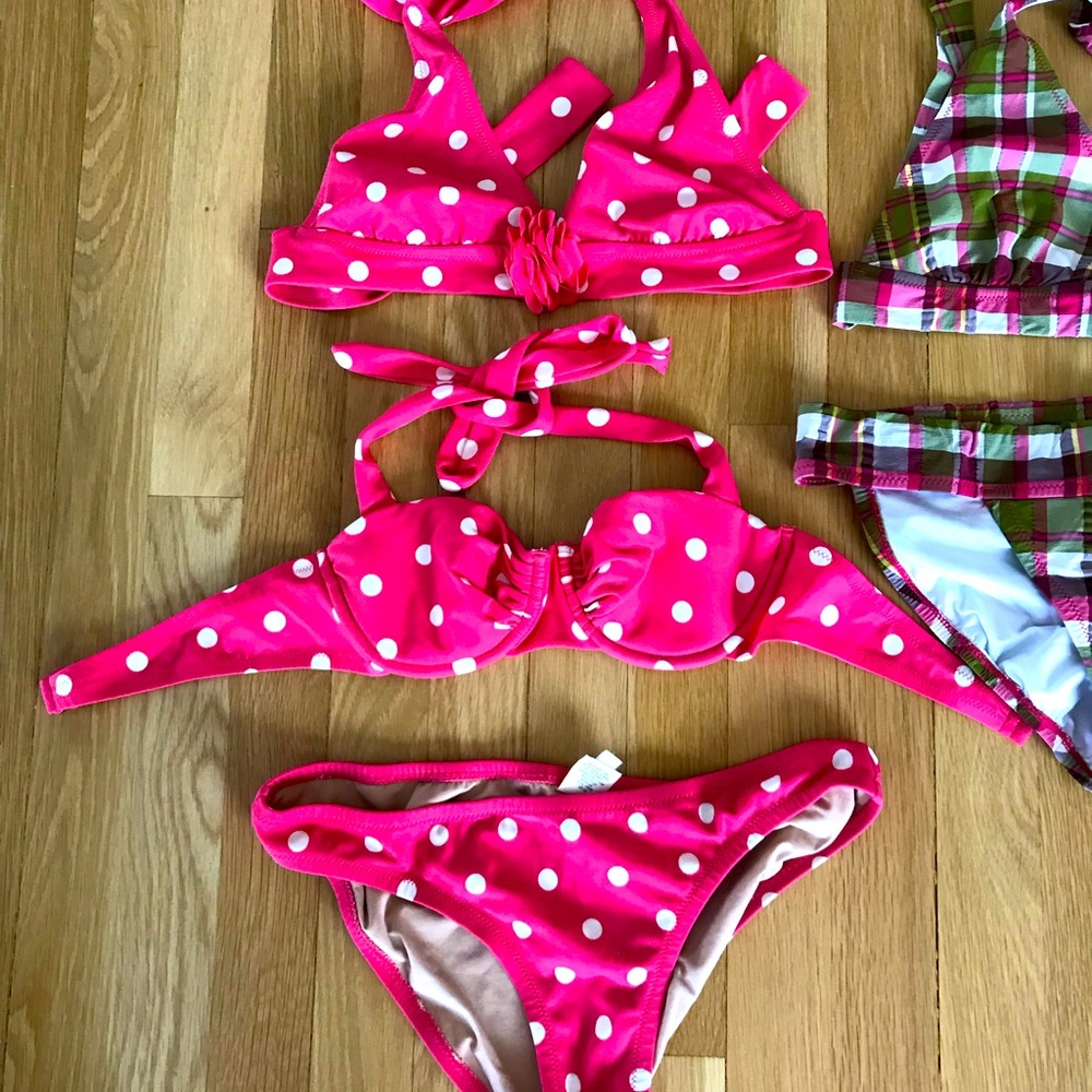 3 sets of bikinis